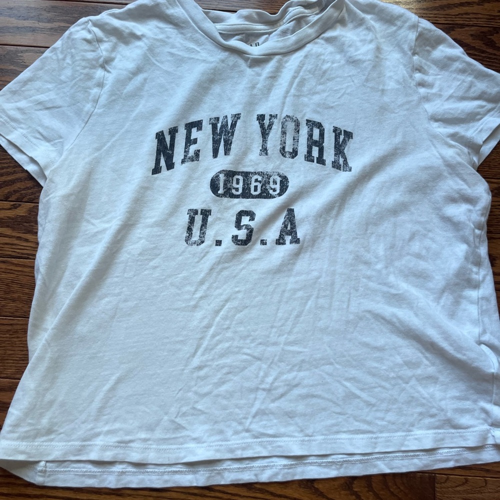 GAP White New York Graphic Tee